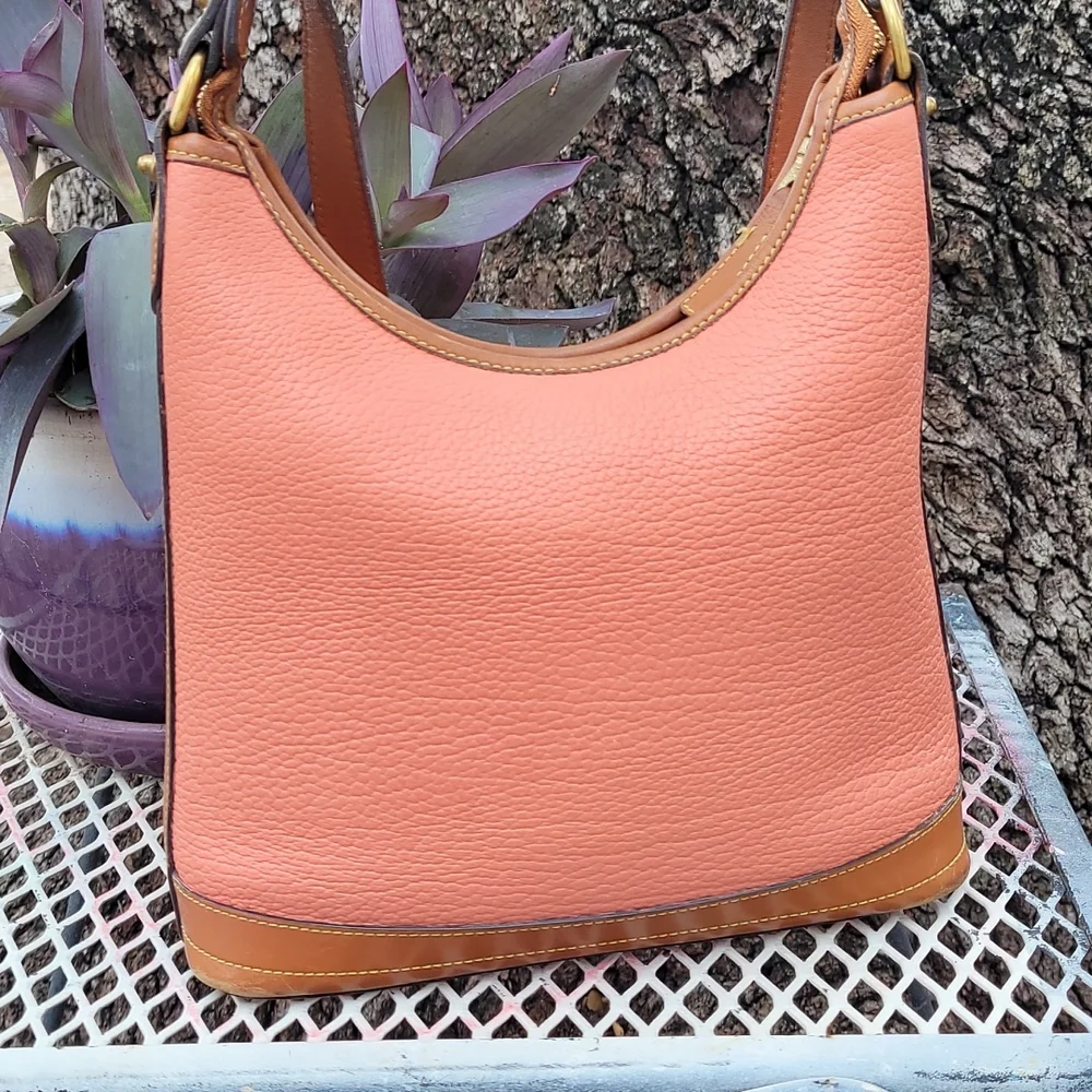 Vintage Dooney & Bourke AWL Sweet Peachy Hobo - Picture 3 of 16